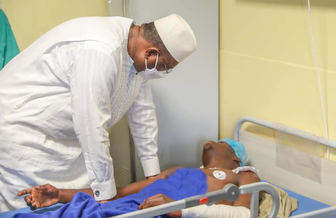 Macky Sall : après 40 morts et 85 blessés dans un accident, le président sénégalais au chevet des accidentés