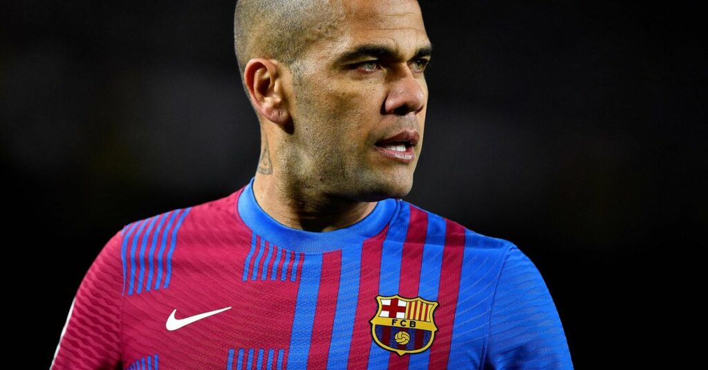 Alves, L&rsquo;ancien joueur de Barcelone présenté devant un juge pour agression s3xuelle