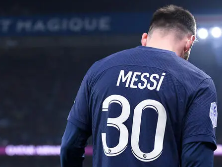 messi_100.png
