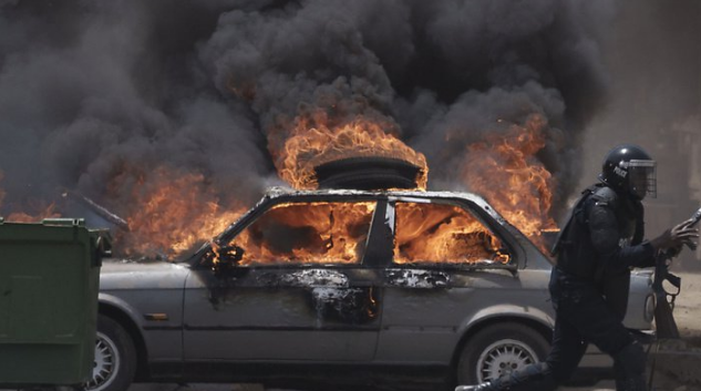voiture_brulee.png