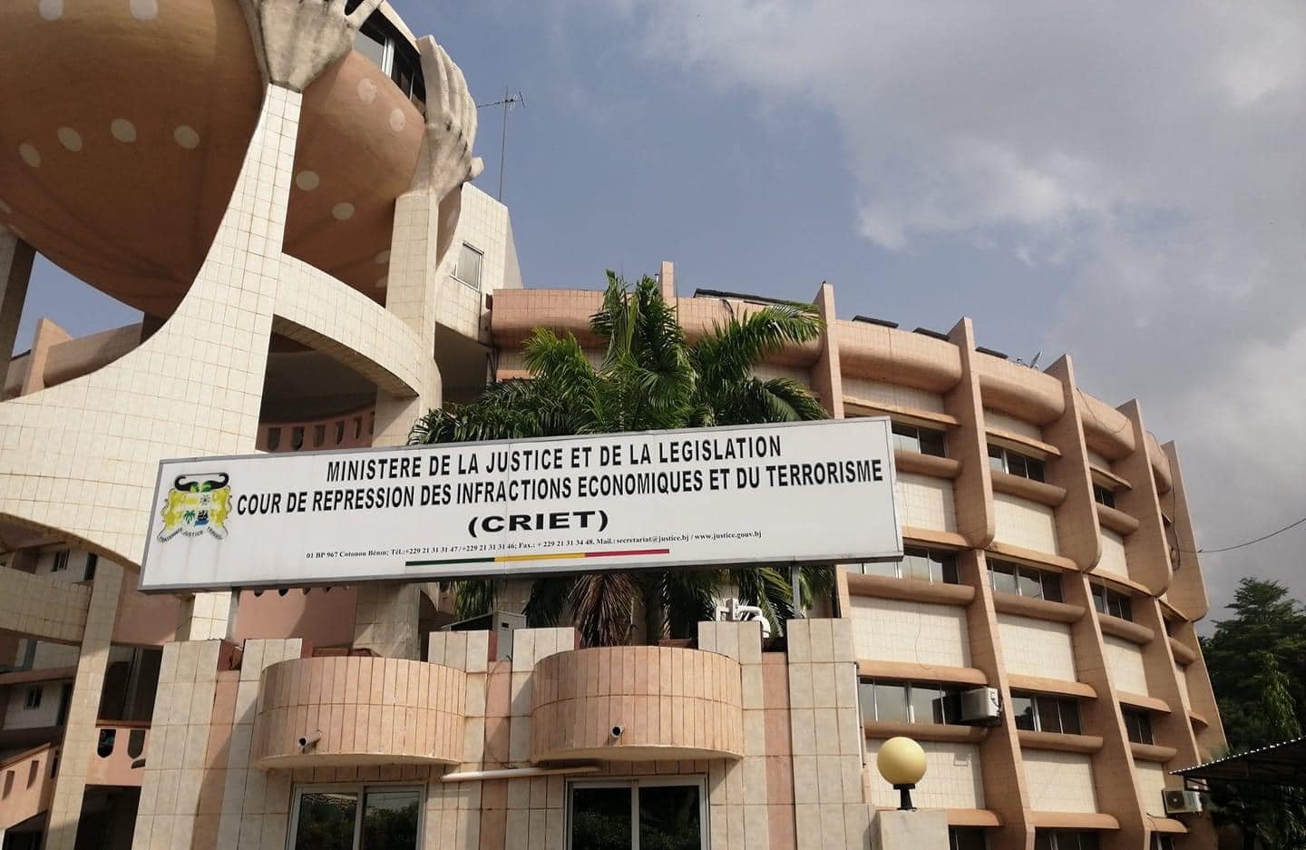 criet102.jpg