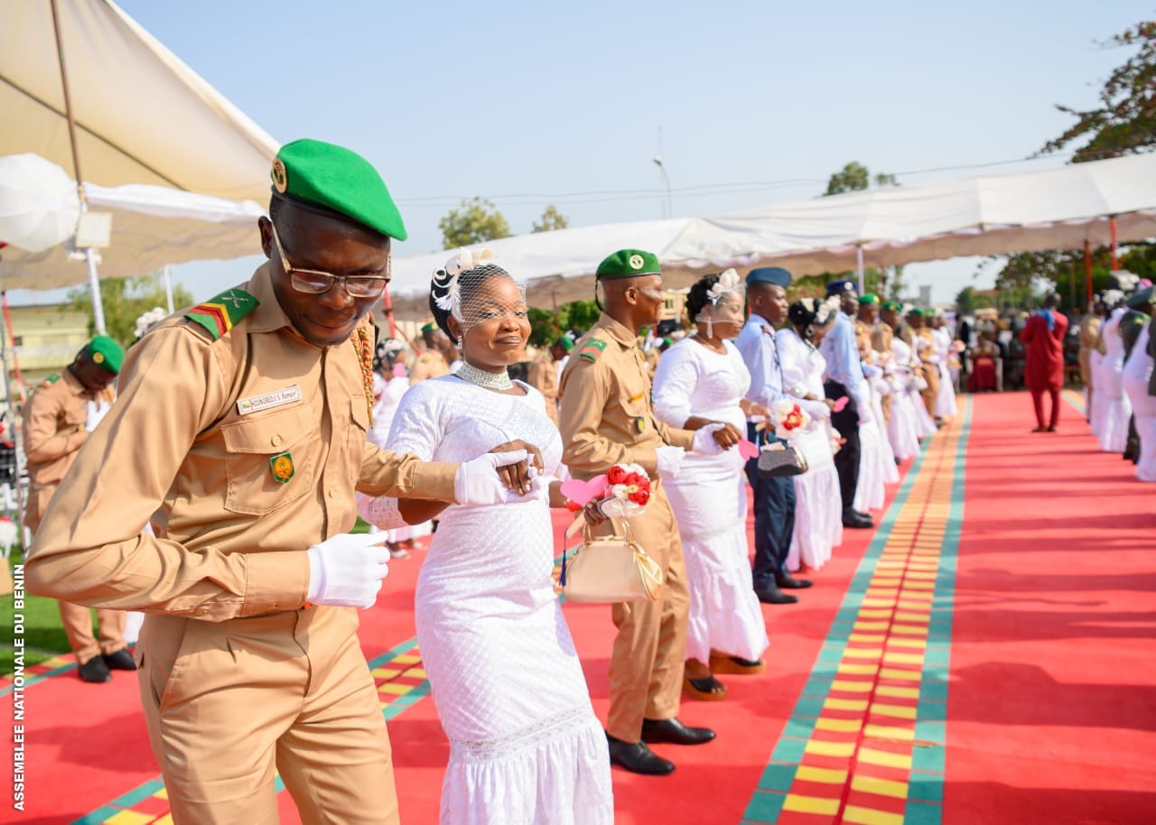 Bénin : Mariage groupé de 33 couples du groupement de sécurité à l&rsquo;Assemblée nationale