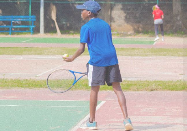 tennis_enfant.jpg