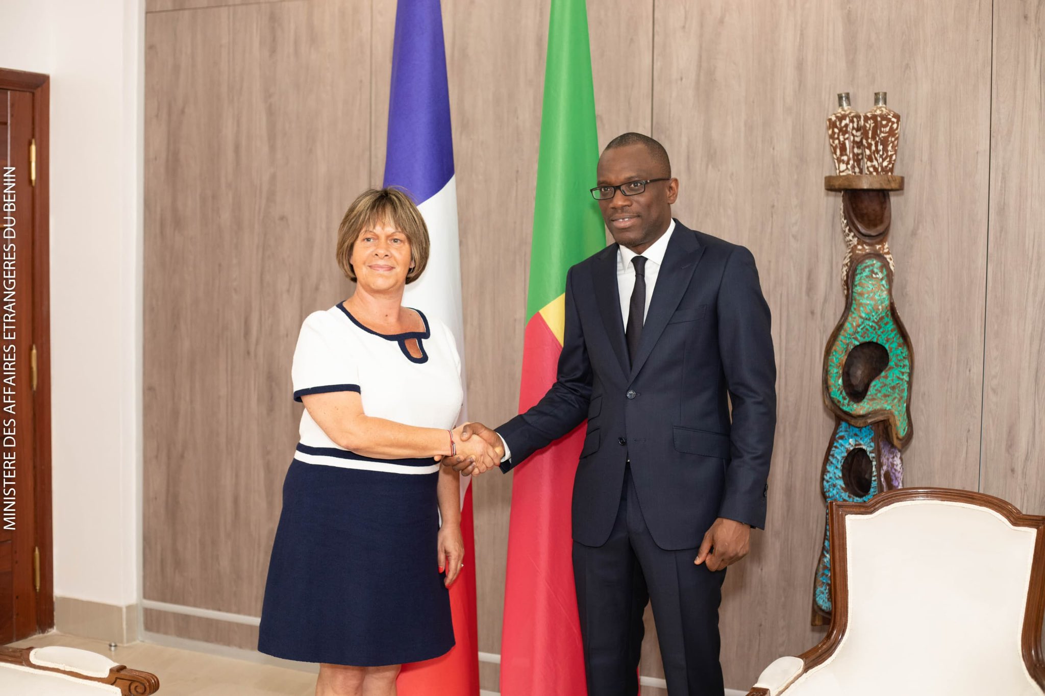nadege_chouat_chez_bakari.jpg