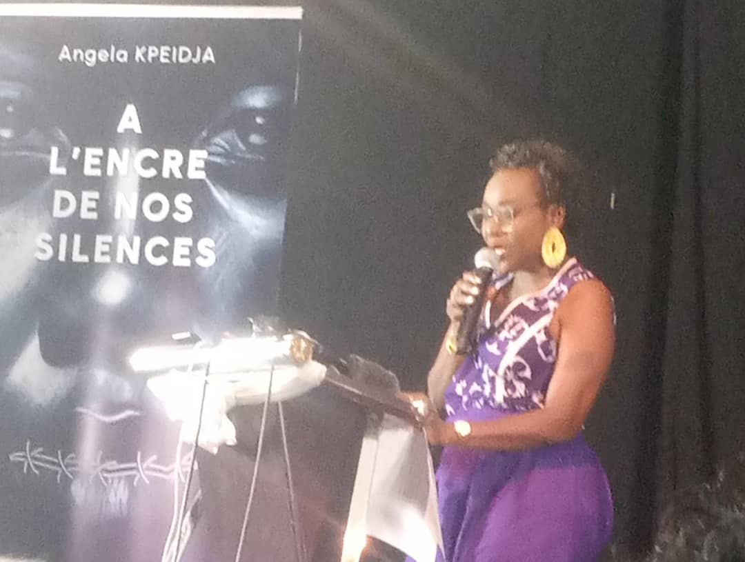 Angela Kpeidja au lancement des ouvrages