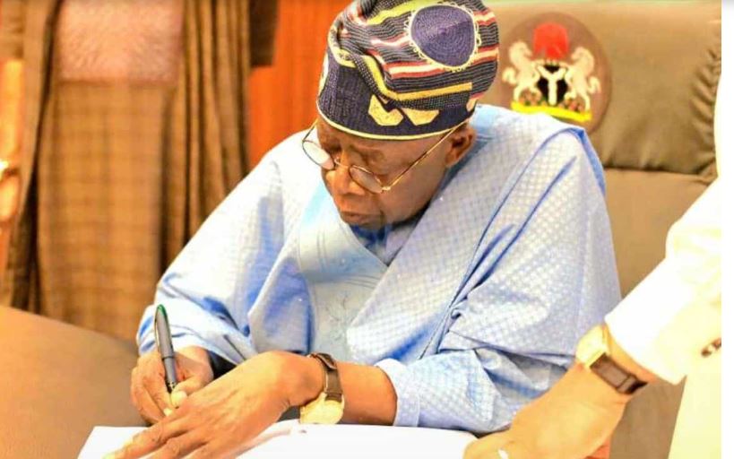 tinubu_signature.jpg