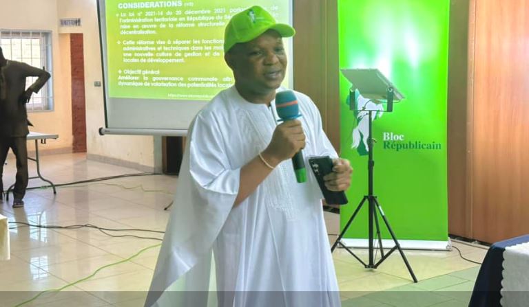 romaric_ogouwale-3.jpg