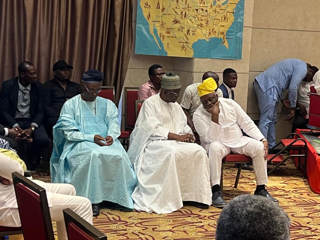 L'ancien Pdt de l'Assemblée nationale Bruno Amoussou était aussi à la cérémonie...