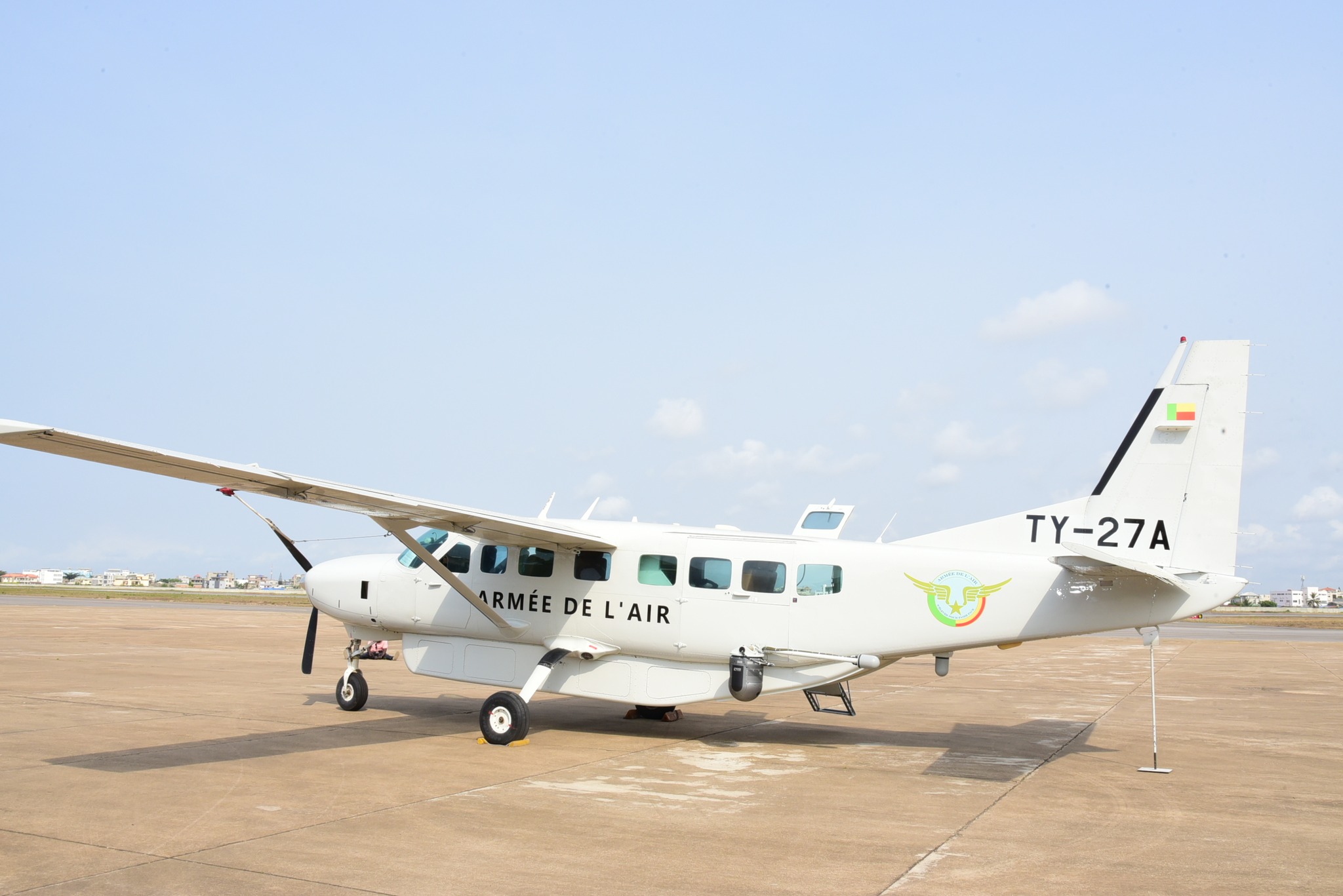 avion_arme.jpg