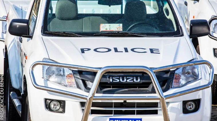 police_000-6.jpg