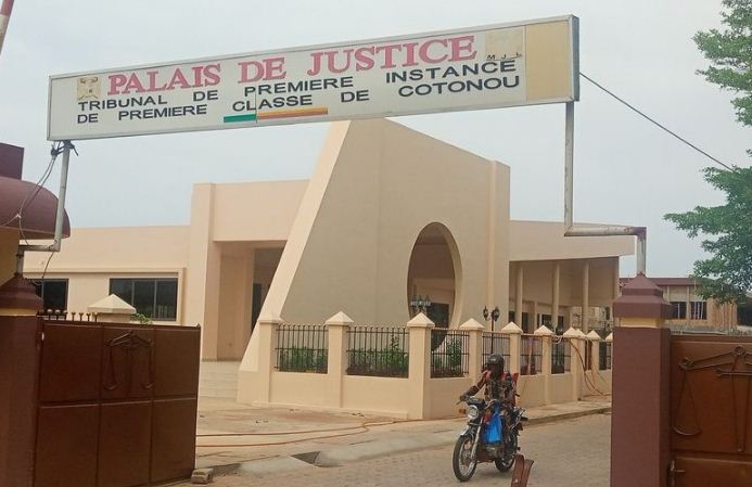 tribunal_de_cotonou_3.jpg