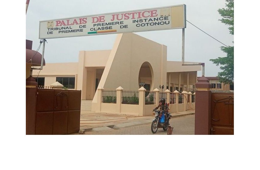 Bénin : il risque 06 mois de prison pour avoir mangé sans payer