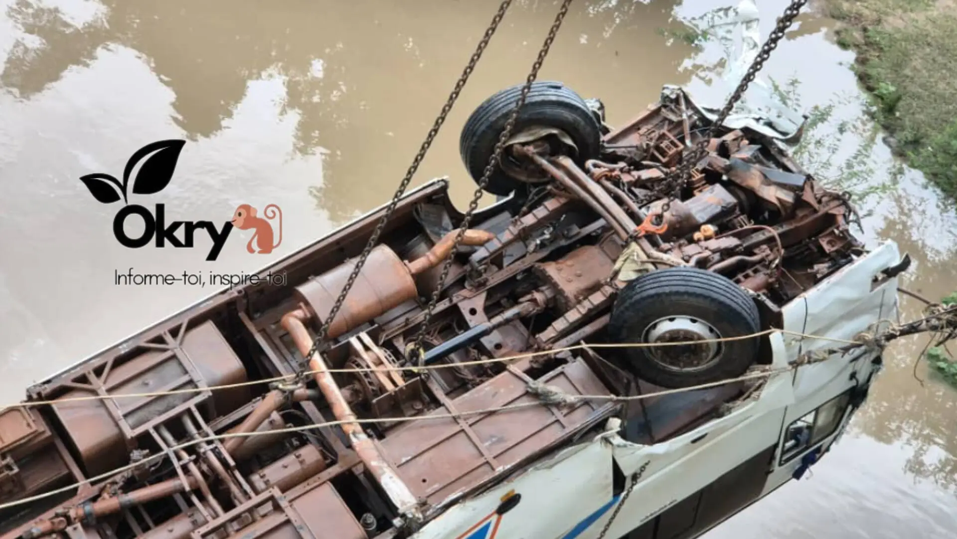 L e bus sorti de l'eau mais le bilan définitif attendu L e bus sorti de l'eau mais le bilan définitif attendu