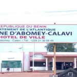 Abomey-Calavi : déguerpissement annoncé sur l’axe Godomey-Akassato et au carrefour Arconville