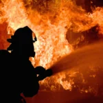 Bénin : une maison et plusieurs bidons d’huile rouge ravagés par les flammes à Pobè