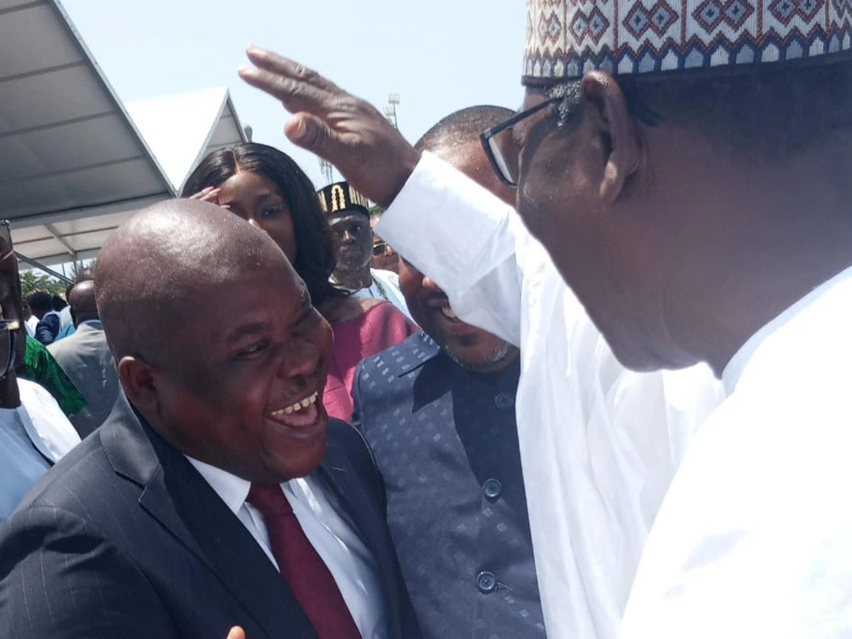 A l investiture de Wadagni retrouvailles entre Boni Yayi Paul Hounkpe