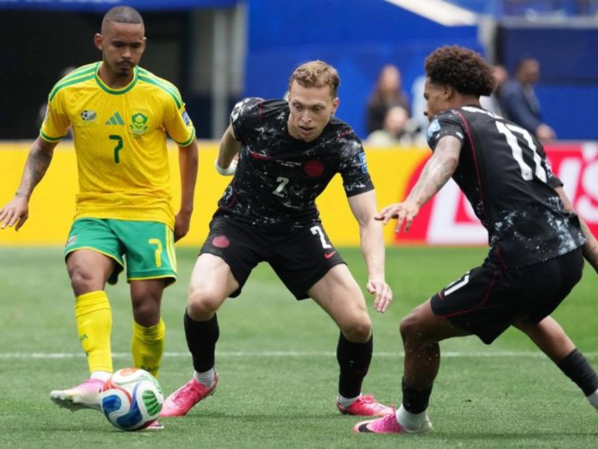 Le Canada sort l'Afrique du Sud