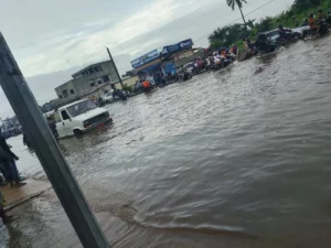 Inondations à Abomey-Calavi : le gouvernement annonce des mesures et des itinéraires de contournement