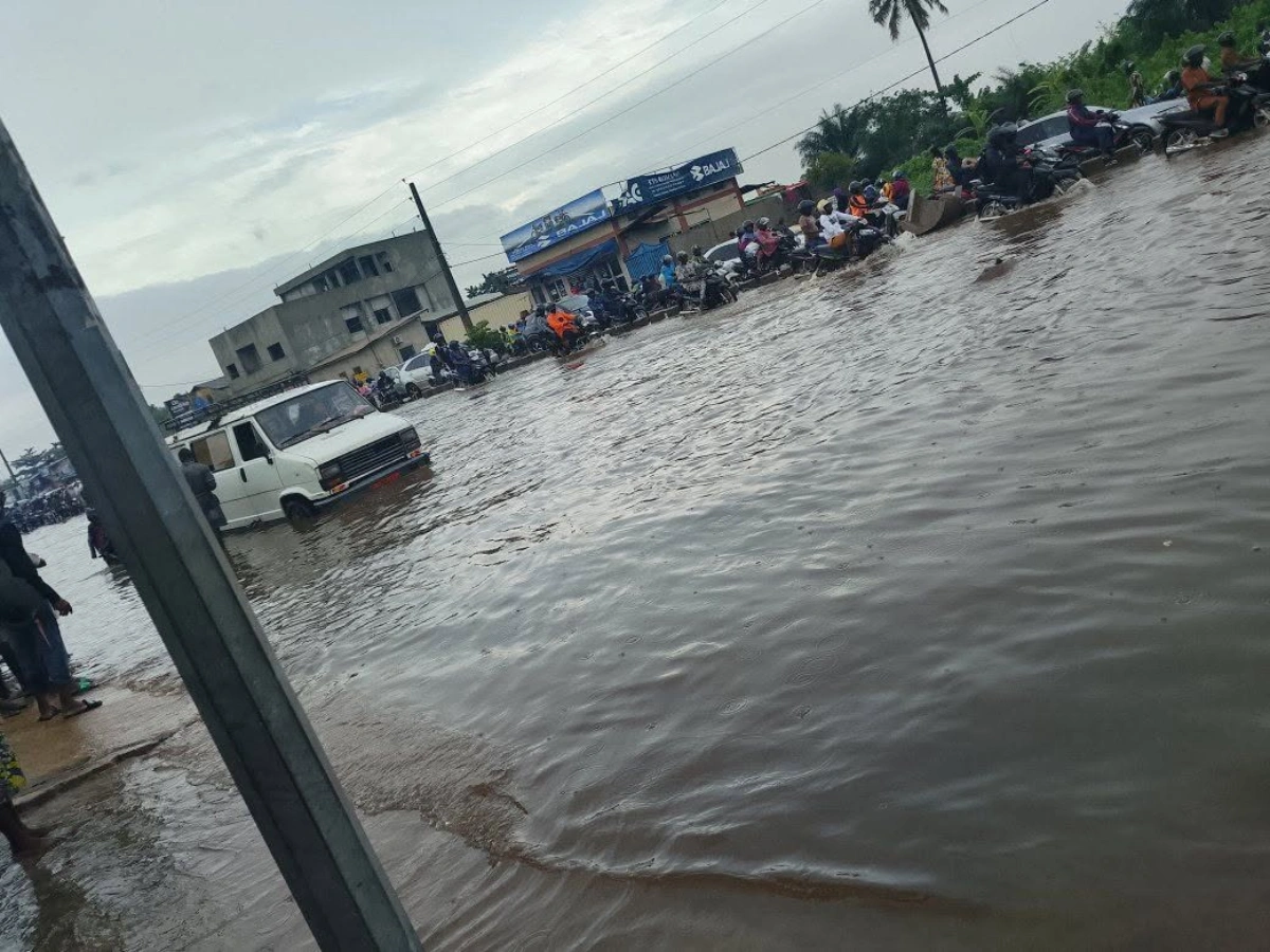 Inondations à Abomey-Calavi : le gouvernement annonce des mesures et des itinéraires de contournement