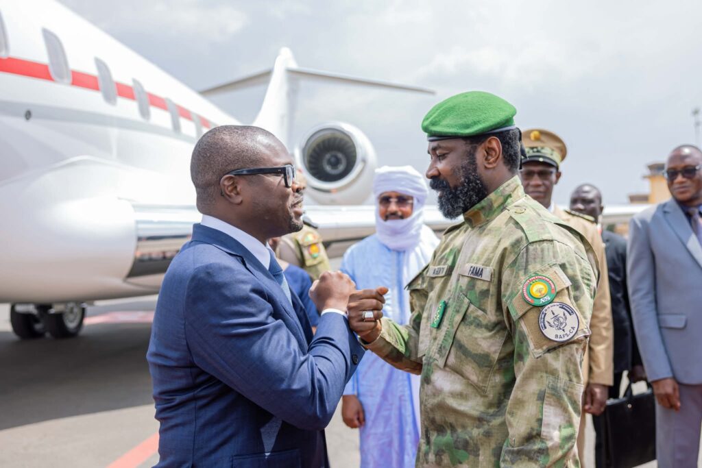 Coopération : en visite d’amitié et de travail au Mali, Wadagni reçu par Goïta