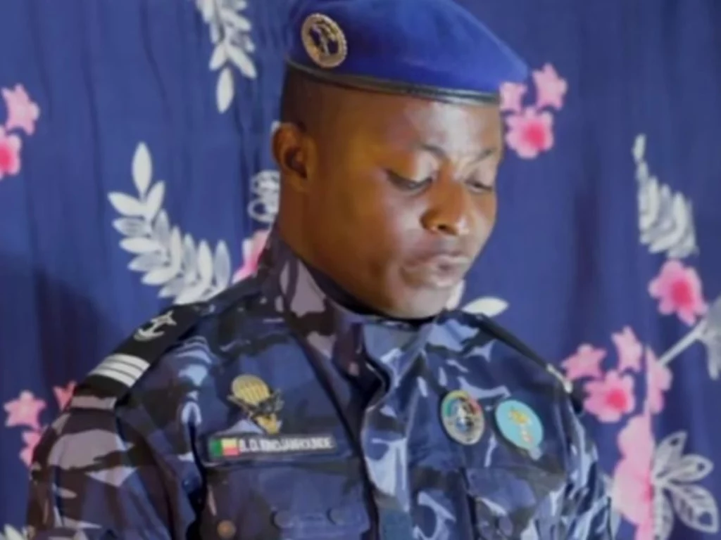 Bénin: la raison du renvoi du procès du commissaire Delcoz Kindjanhoundé, la nouvelle date