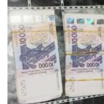 Bénin : il donne 400 000 FCFA en échange de 3 millions de faux billets de banque