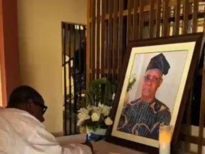 Bénin : Boni Yayi à Adja-Ouèrè au domicile de feu Séfou Fagbohoun 