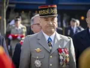 Soupçons de corruption : un général 5 étoiles placé en garde à vue