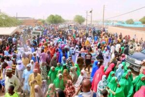 Niger : des populations mobilisées à Niamey pour soutenir la junte après la mutinerie