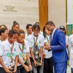 Handball : les Amazones, championnes de l’IHF Trophy, reçues par Benoît Dato