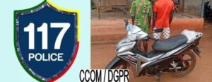 Bénin : 02 individus interpellés pour vol et recel d’une moto Wave Honda à Zè