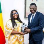 Showbiz : Saara Houansou reçue par Joseph Djogbénou à l’Assemblée nationale
