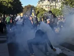 Cherté de la vie en France : 2331 personnes placées en garde à vue après les violentes manifestations